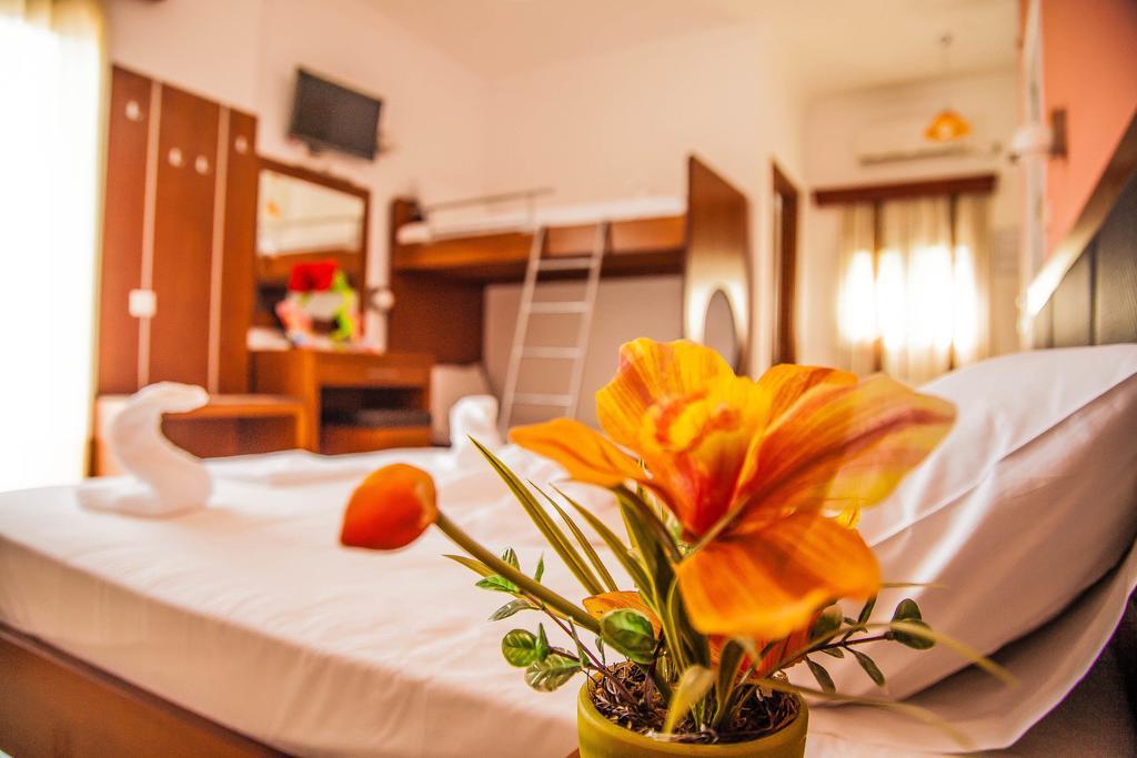 Studios Ristas 2 Parga Phòng bức ảnh
